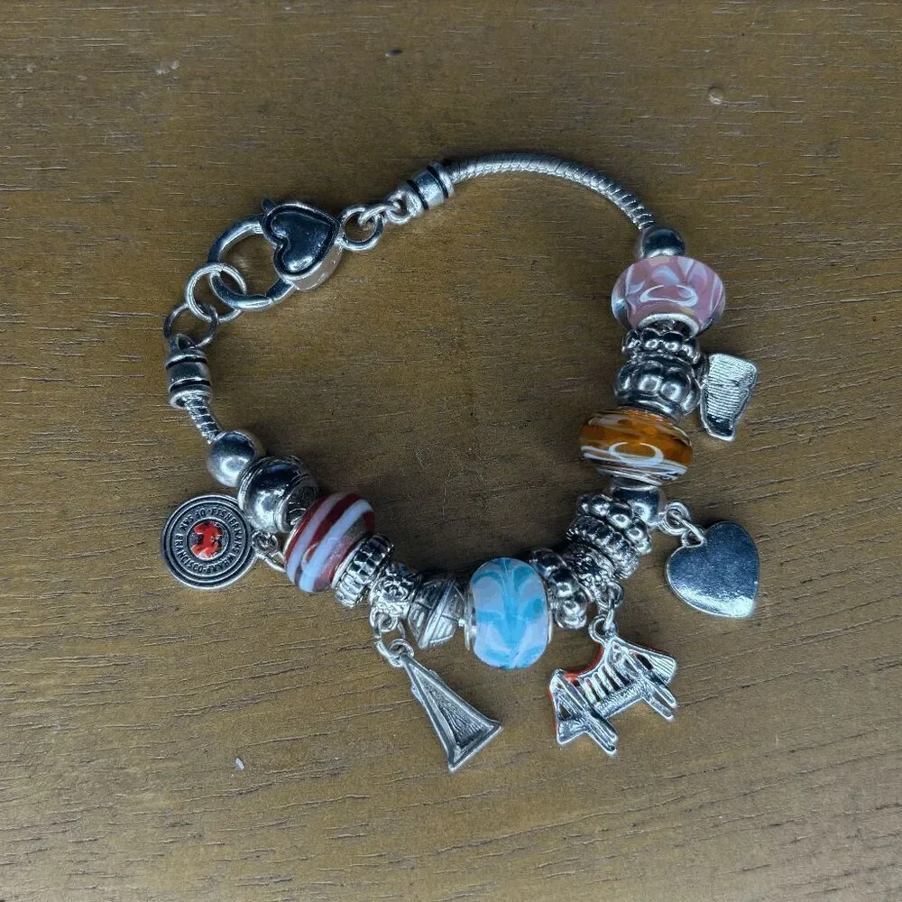 San Fransisco Travel Charm Bracelet Preowned Bridge Metallic Silver Heart clasp